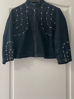 Blue Denim Stud-Embellished Women's Jacket - Classic Zip Front